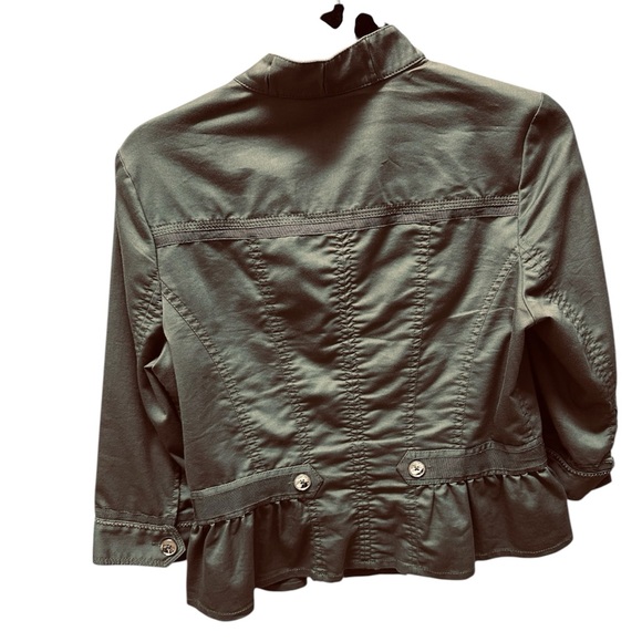 White House Black Market Army Green Utility Cropped Jacket Sz 8 - Picture 5 of 16